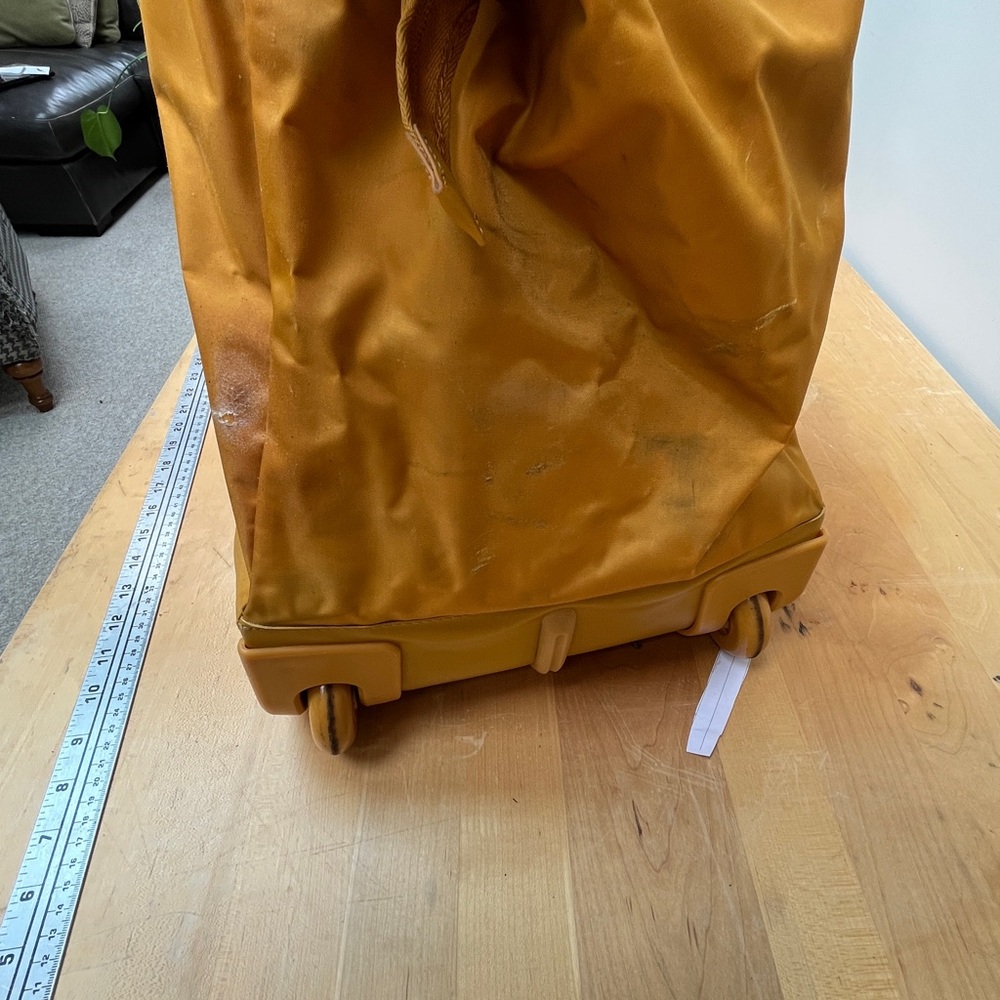 Chic Mustard Leather Rolling Tote Bag - Picture 4 of 16